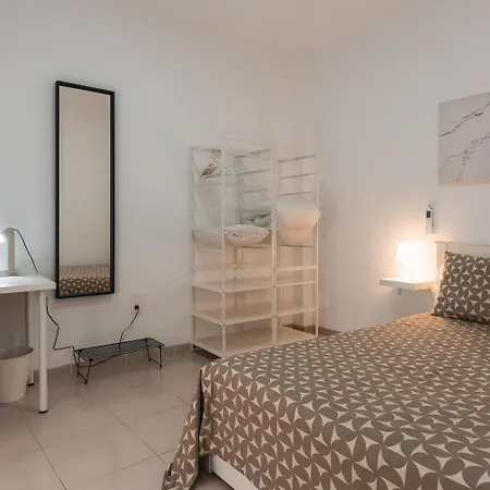 아파트 Home4u Castaneda 2º